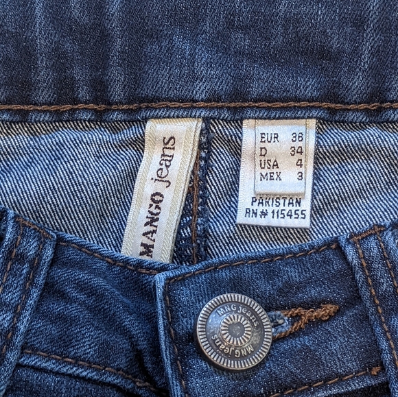 ⭐BOGO Mango rough hem mid rise jeans - Picture 8 of 8